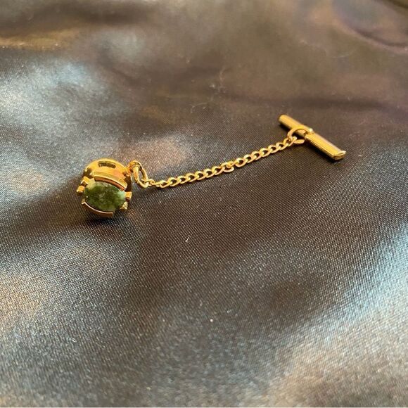 Gold Tone Tie/Scarf Pin with Green Stone - Picture 5 of 6